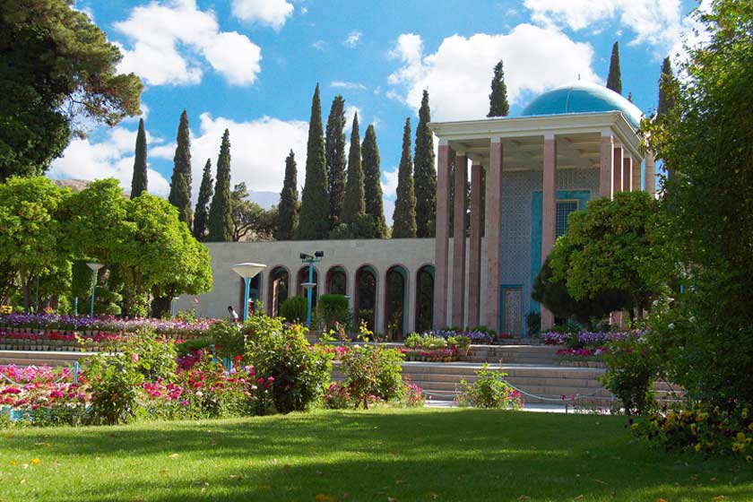 شیراز - ارامگاه سعدی